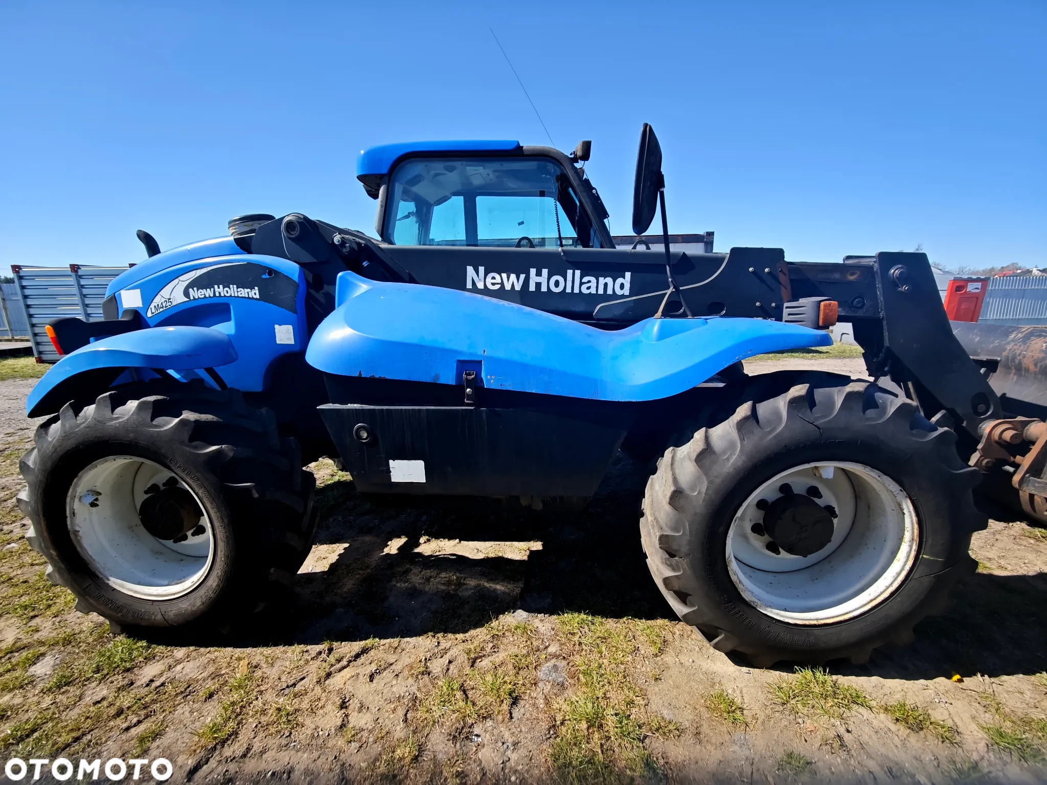 New Holland LM425A - 3