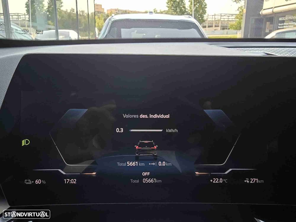 BMW iX1 eDrive20 xLine - 11