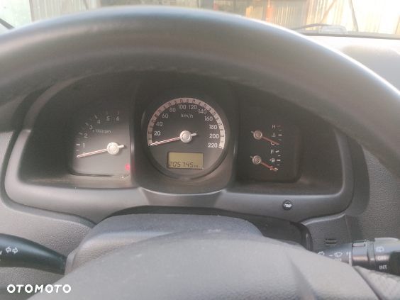 Kia Sportage 2.0 CRDI DPF EX - 6