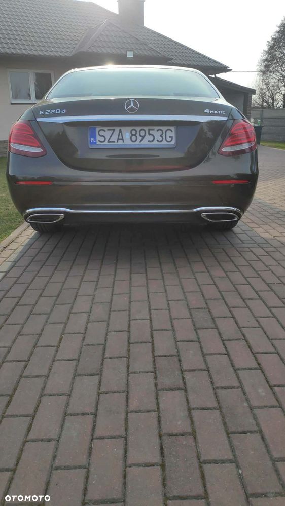 Mercedes-Benz Klasa E - 12