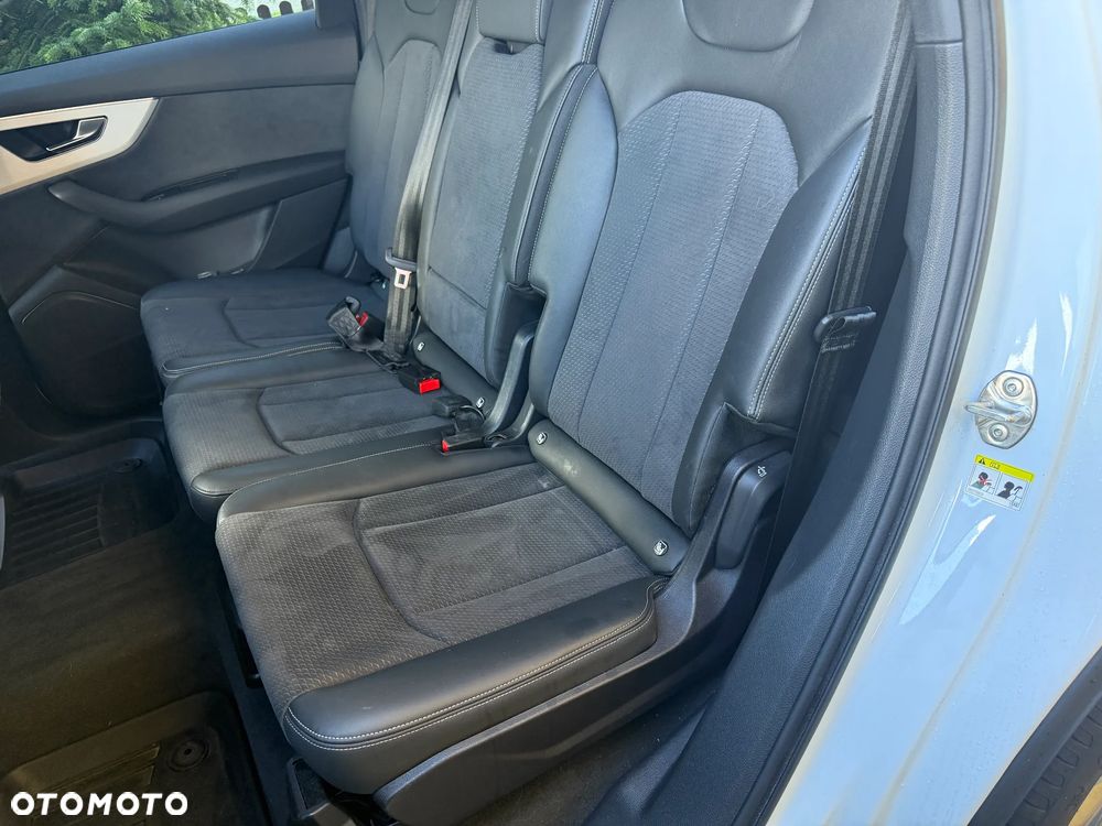 Audi Q7 - 9