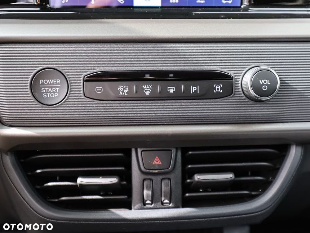 Ford Tourneo Courier 1.0 EcoBoost Titanium - 20