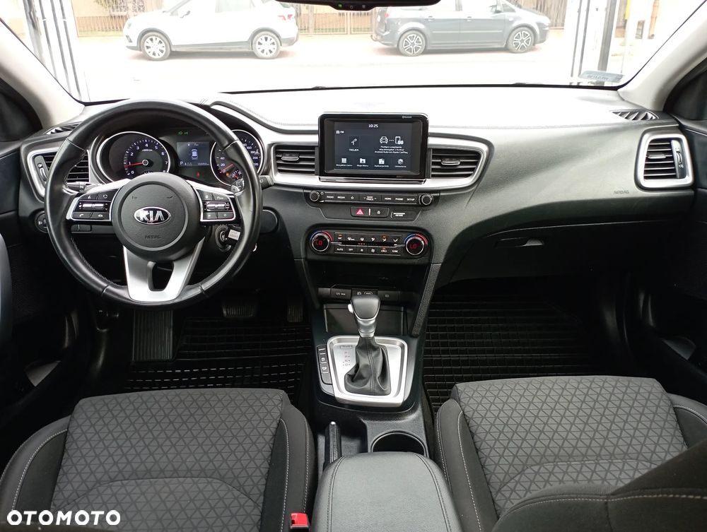 Kia Ceed 1.4 T-GDI M DCT - 8