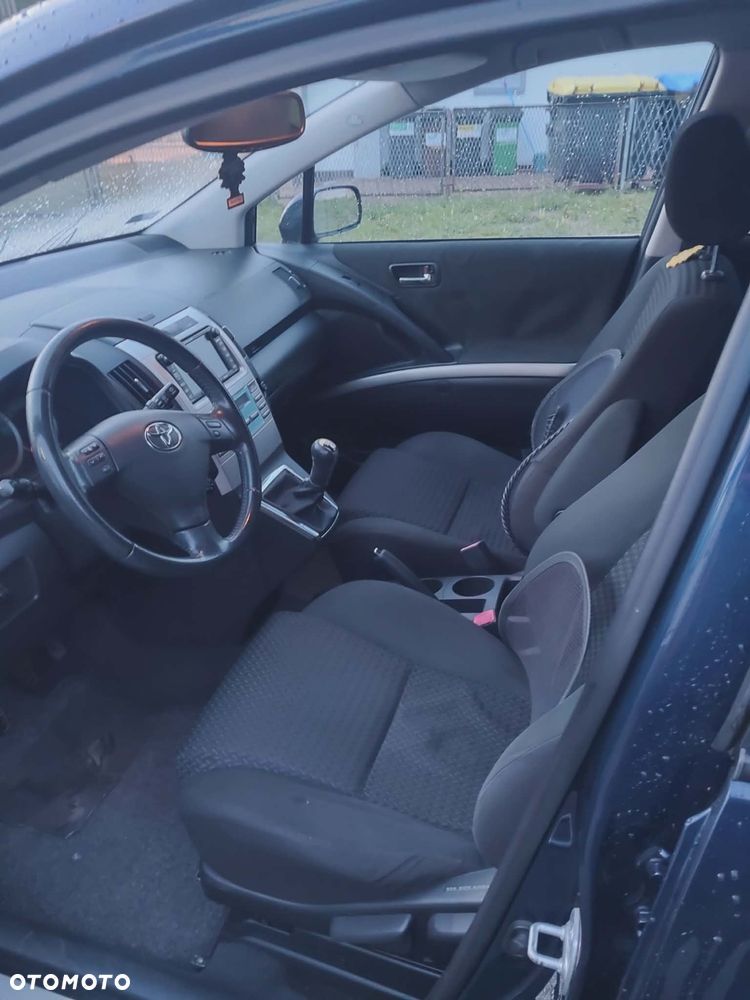 Toyota Verso - 7