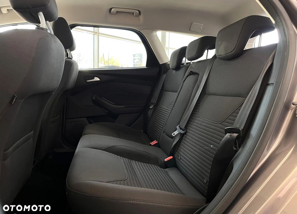 Ford Focus 1.6 TDCi DPF Start-Stopp-System Titanium - 22