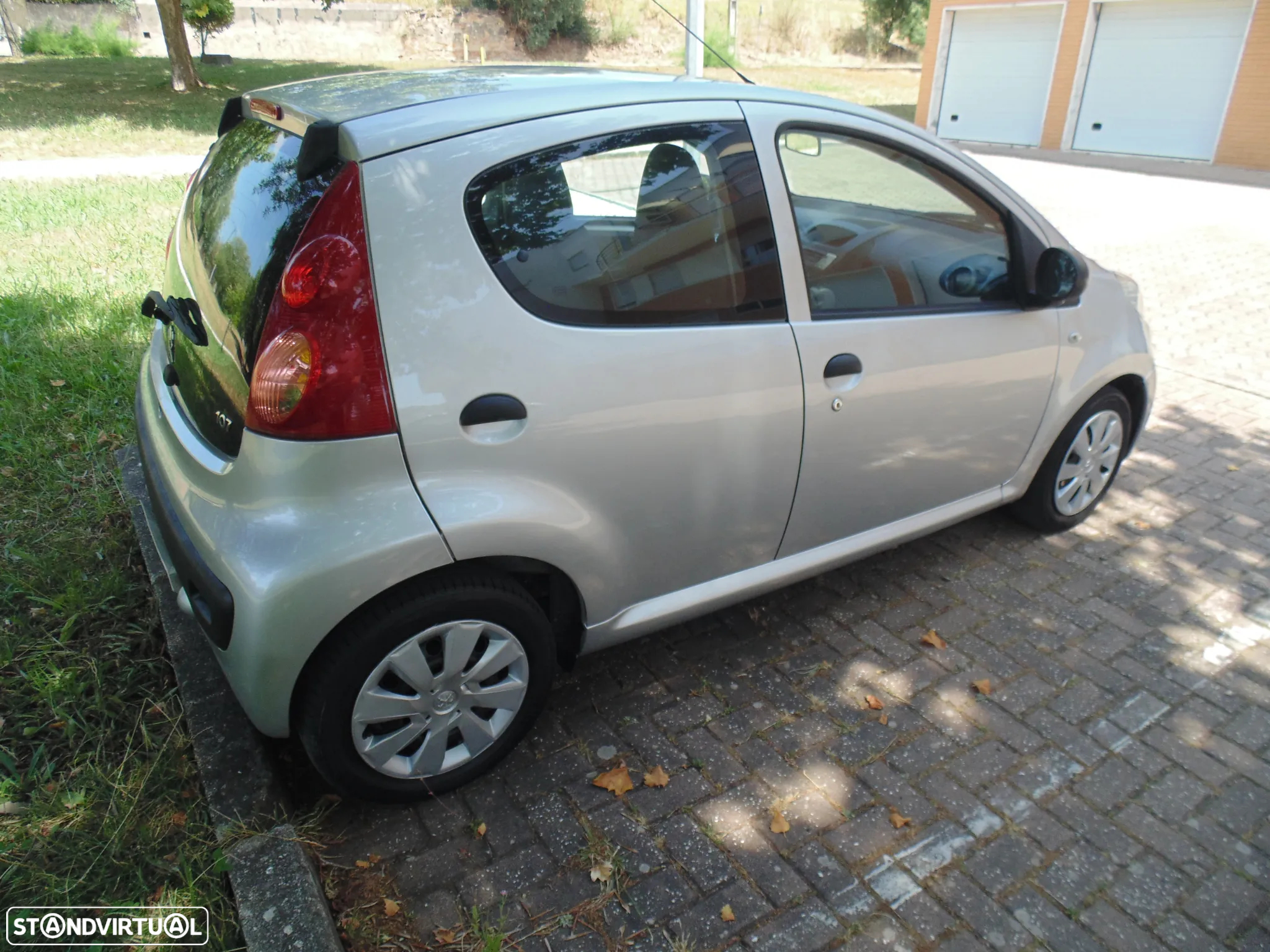 Peugeot 107 1.0 Active - 10