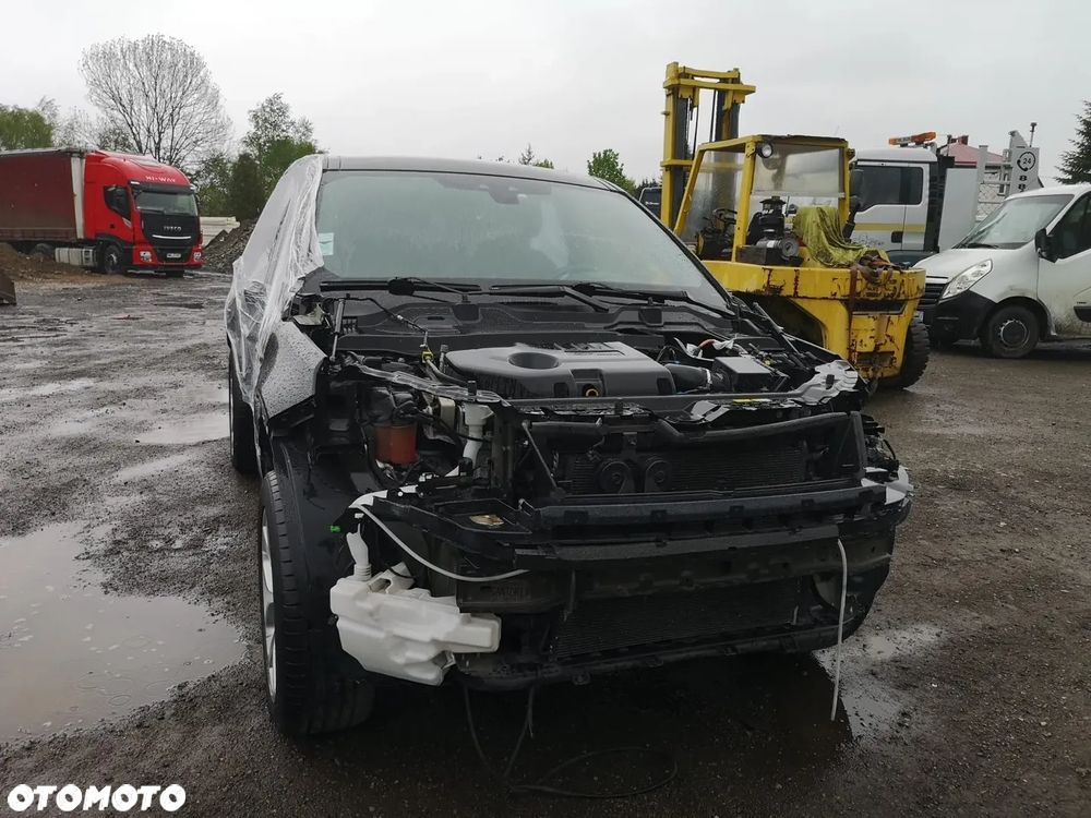 Land Rover Discovery Sport TD4 HSE Luxury - 16