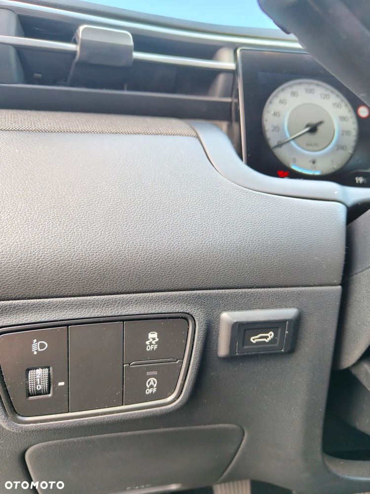 Hyundai Tucson 1.6 T-GDi Smart 2WD - 32