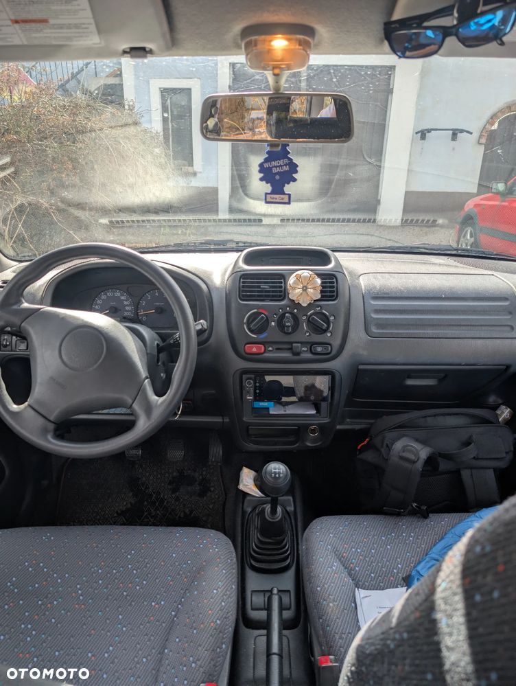 Suzuki Ignis - 12