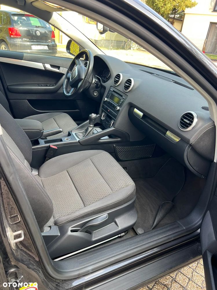 Audi A3 Sportback 1.8 TFSI Quattro Ambiente - 18