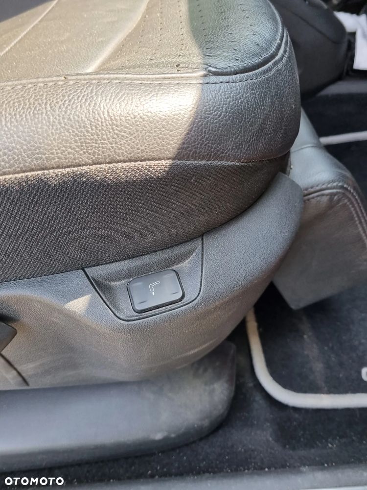 Citroën C4 Picasso e-HDi 115 Exclusive - 25