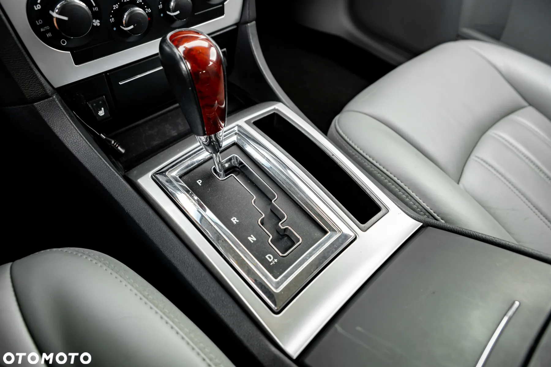 Chrysler 300C Touring 3.5 AWD Automatik - 33