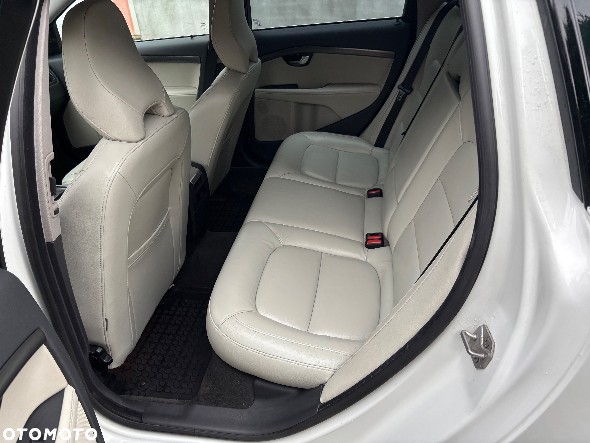 Volvo V70 D4 Drive-E Summum - 17