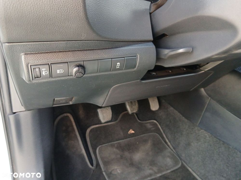 Toyota Corolla 1.2 T Active - 23