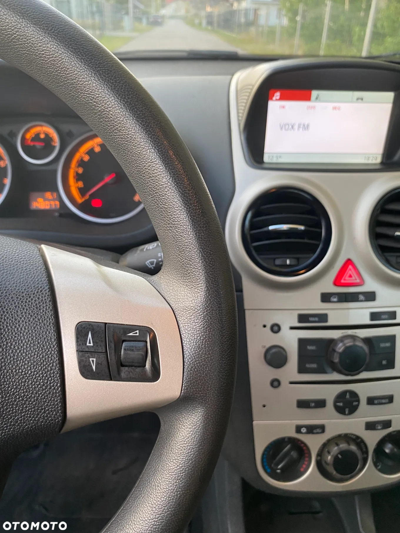 Opel Corsa 1.2 16V Navi - 20