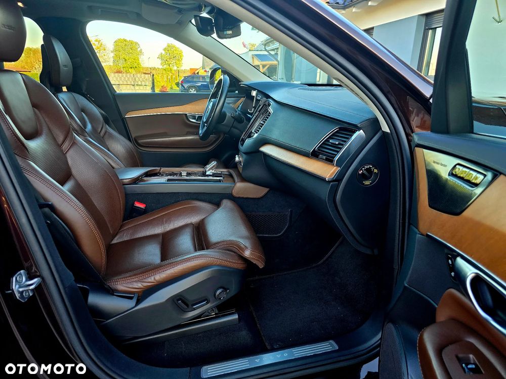 Volvo XC 90 B5 D AWD Inscription 7os - 24