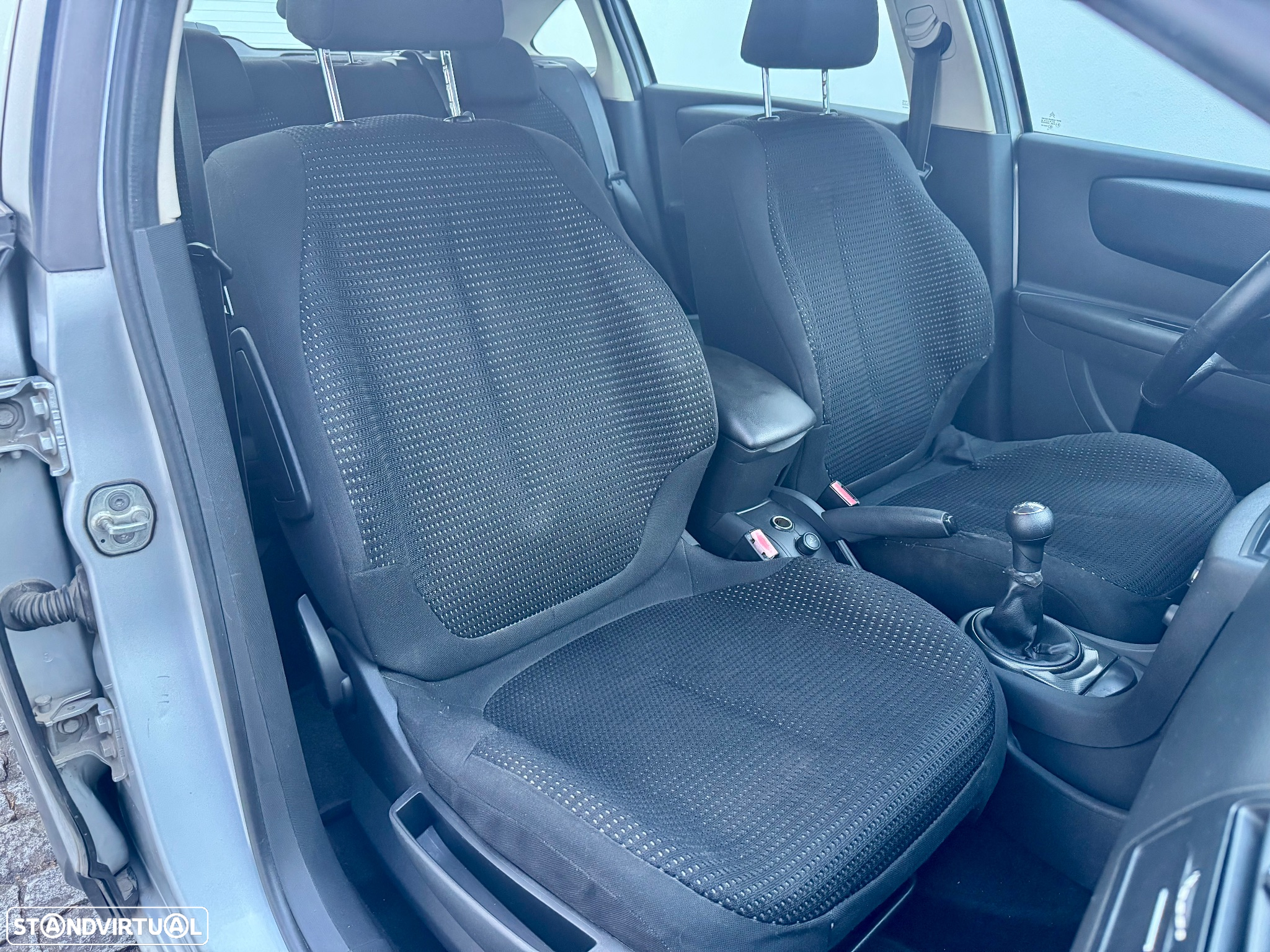 Citroën C4 1.6 HDi SX - 10
