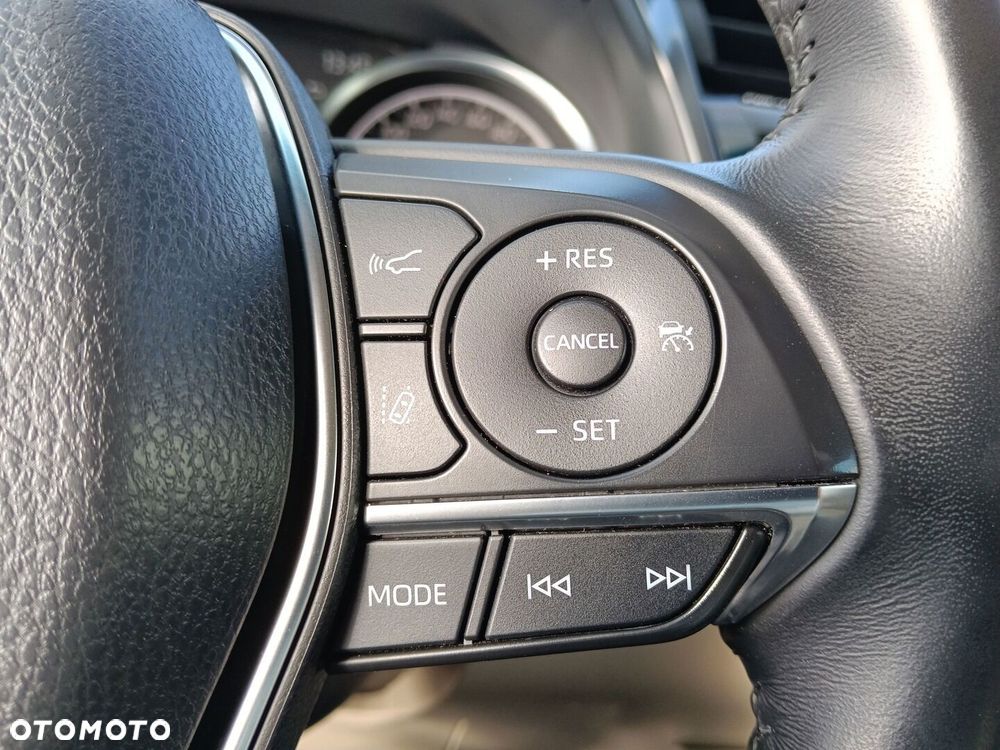 Toyota Camry 2.5 Hybrid Comfort CVT - 19