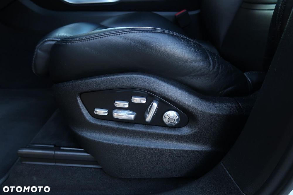 Porsche Cayenne Coupe Turbo - 17