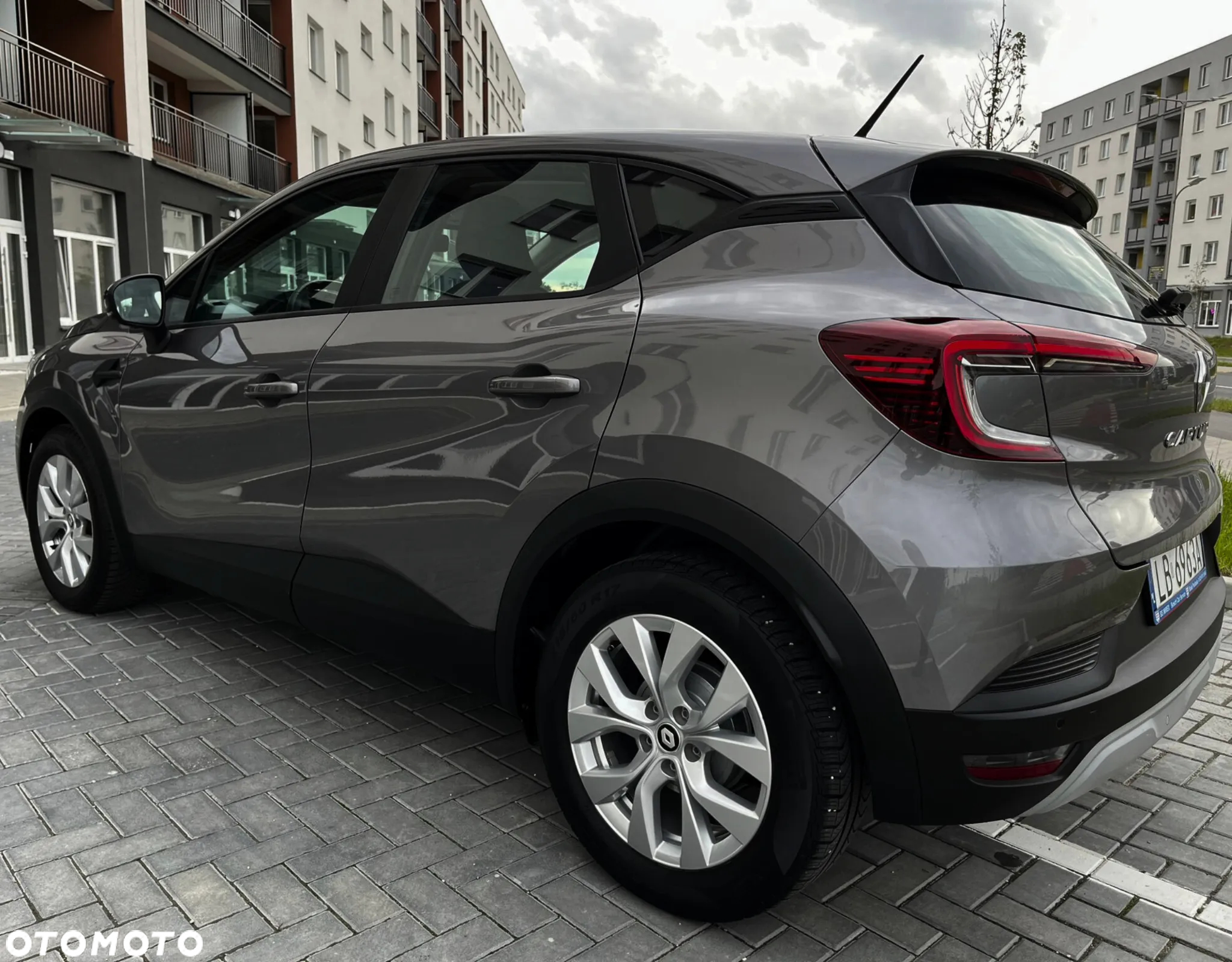 Renault Captur 1.6 E-TECH Full Hybrid 145 Techno - 5