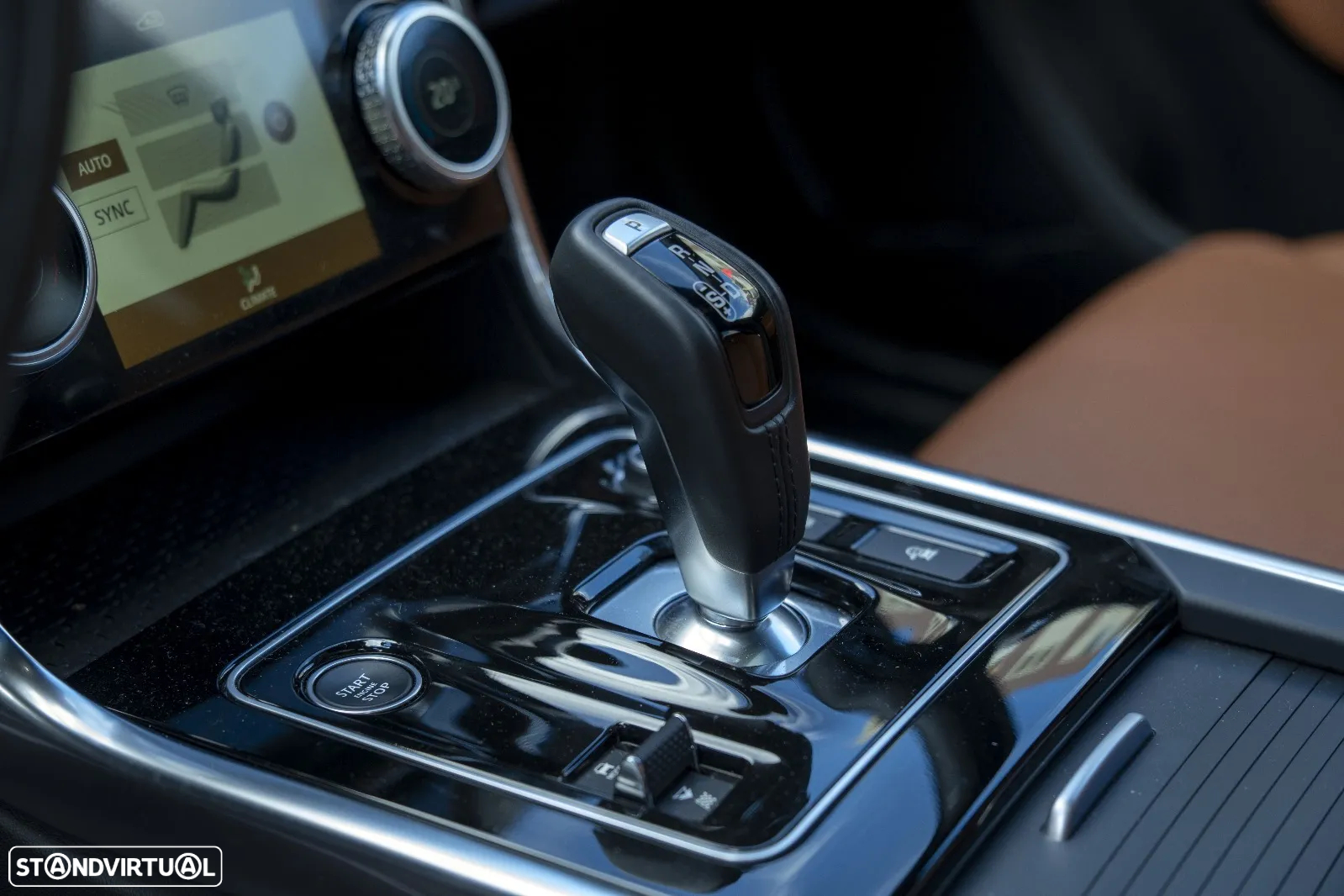 Jaguar XE 2.0 i4 R-Dynamic Black - 8