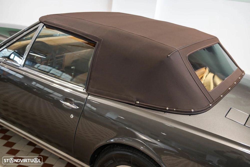 Aston Martin Volante - 10