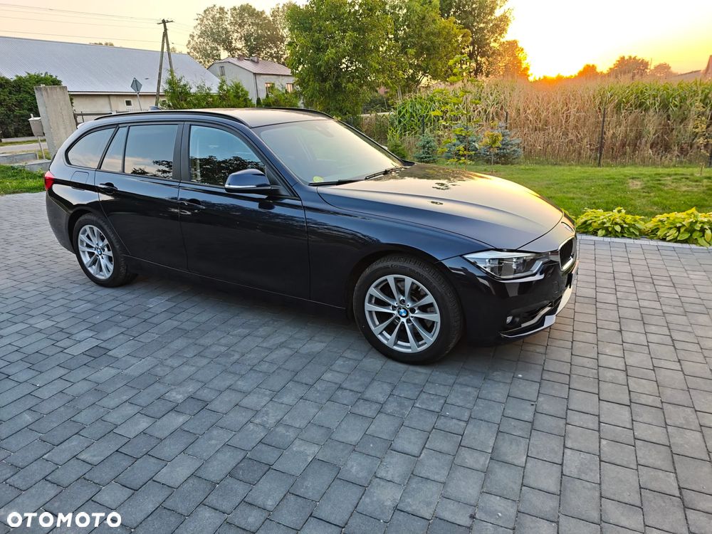 BMW Seria 3 330d Touring Sport Line - 5
