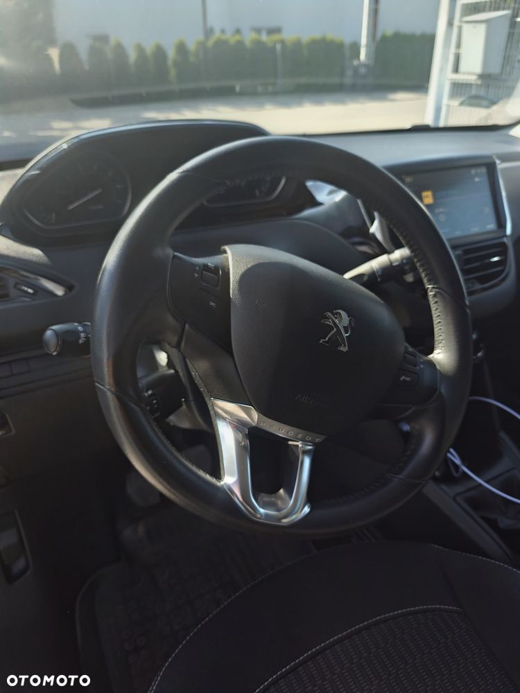 Peugeot 208 1.2 PureTech Active - 16
