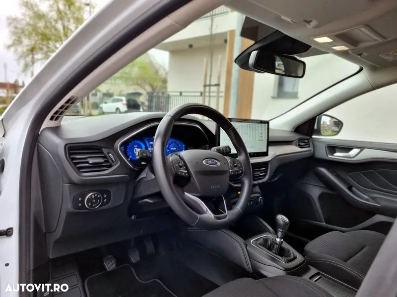 Ford Focus 1.0 EcoBoost Hybrid TITANIUM X - 9