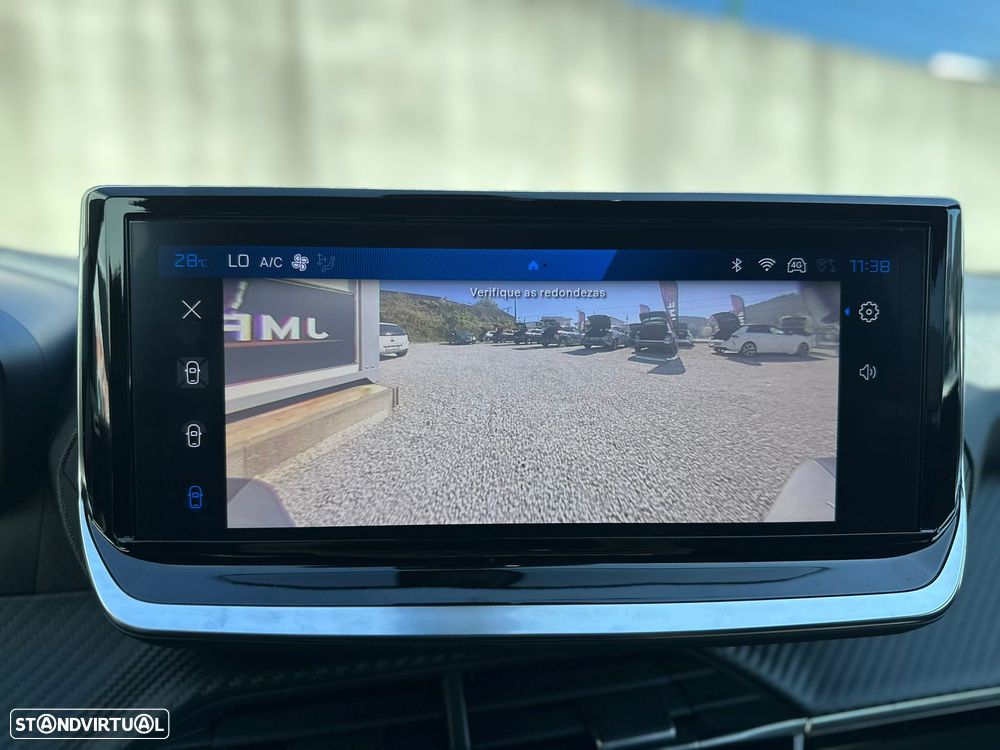 Peugeot 2008 1.2 Hybrid Allure e-DCS6 - 36