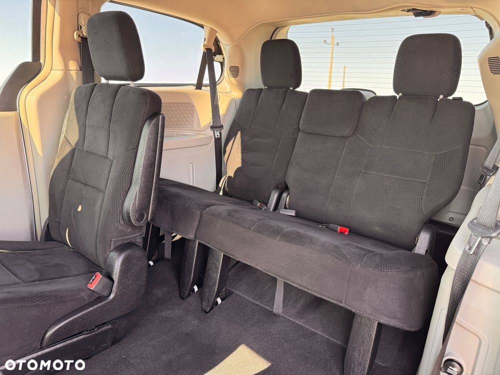 Chrysler Town & Country 3.6 Touring - 17