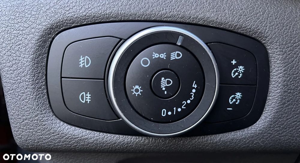 Ford Transit Custom - 19