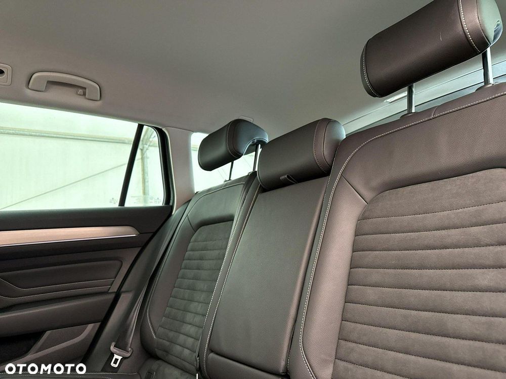 Volkswagen Passat - 19