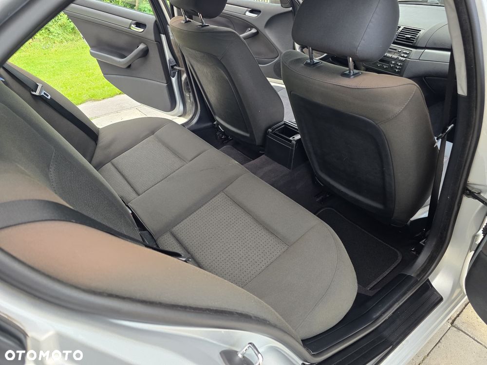 BMW Seria 3 - 33