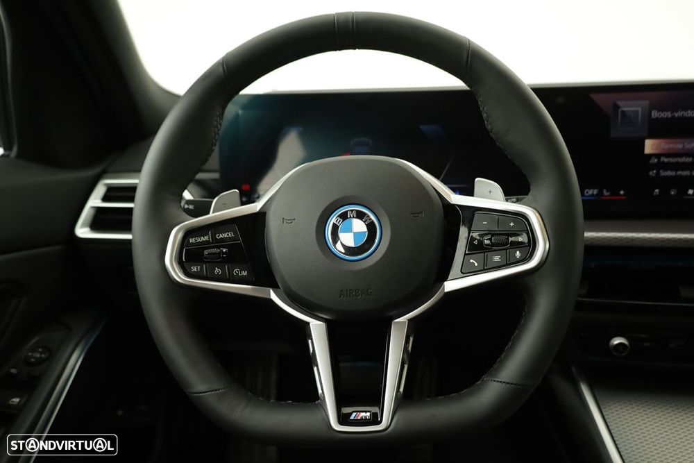 BMW 330 e Edição Desportiva M Auto - 14
