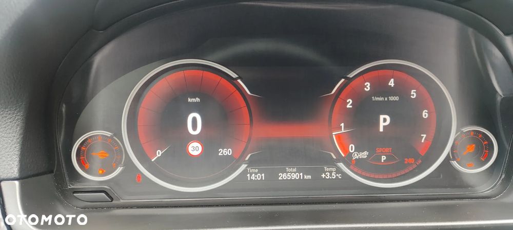 BMW Seria 5 528i Sport-Aut - 17