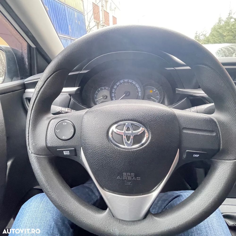 Toyota Corolla 1.4 D-4D Luna - 12