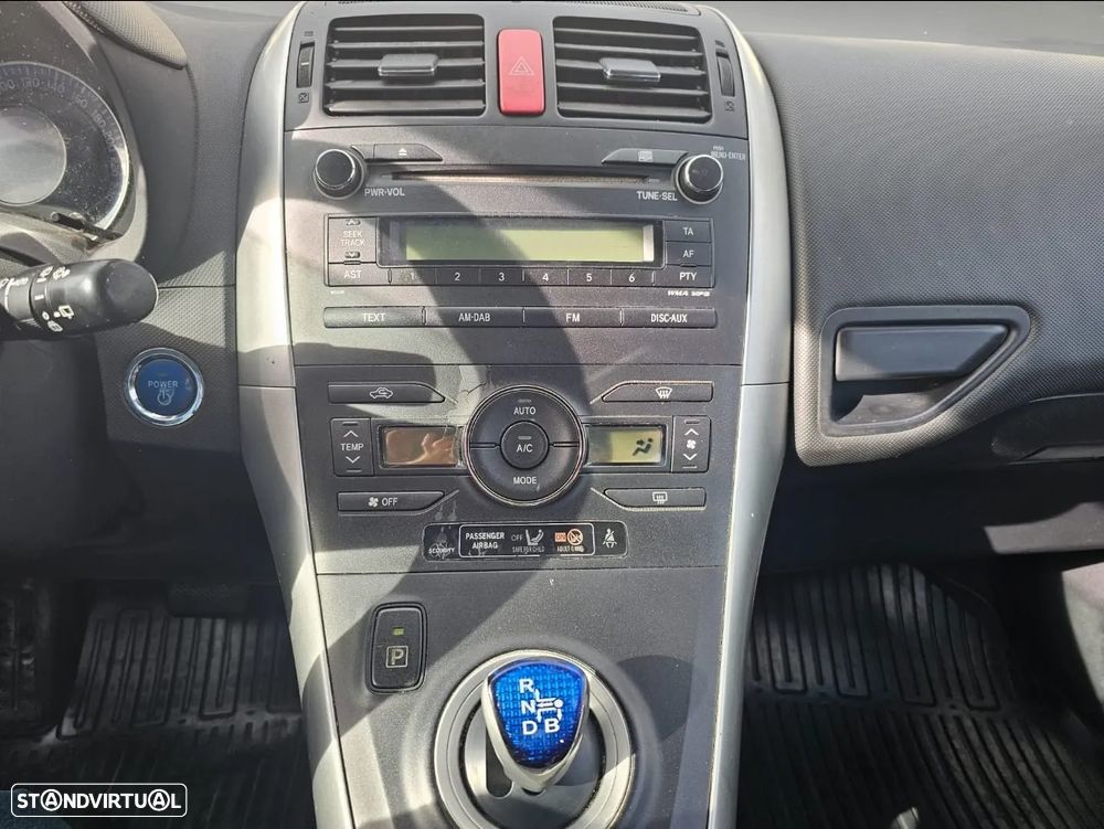 Toyota Auris 1.8 HSD - 2