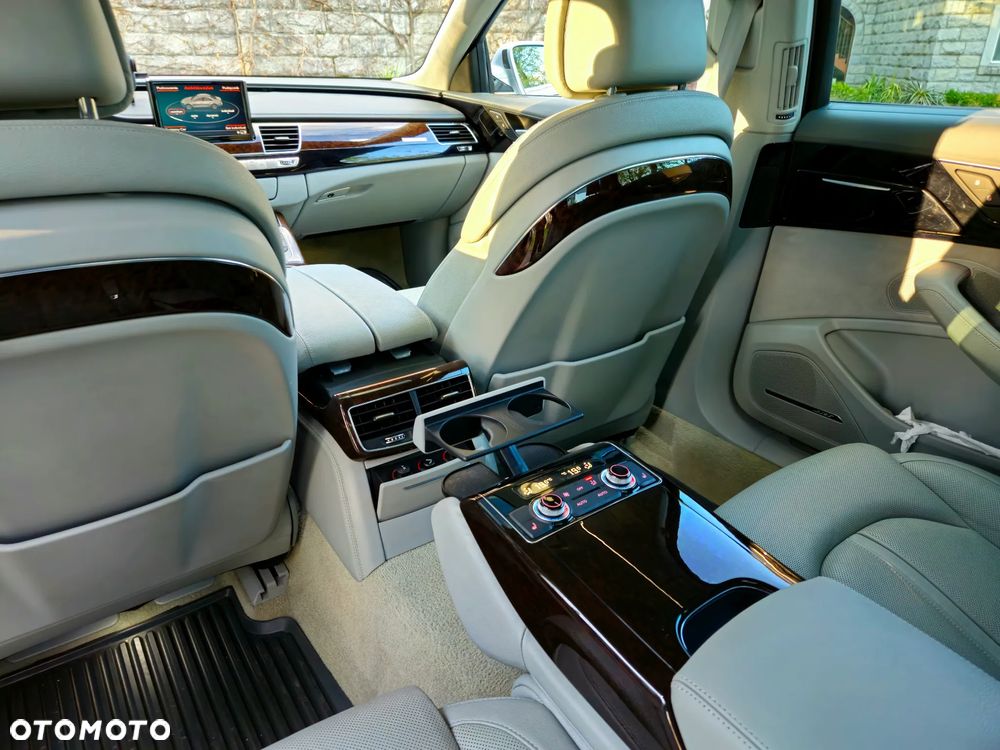 Audi A8 4.2 FSI L Quattro - 24
