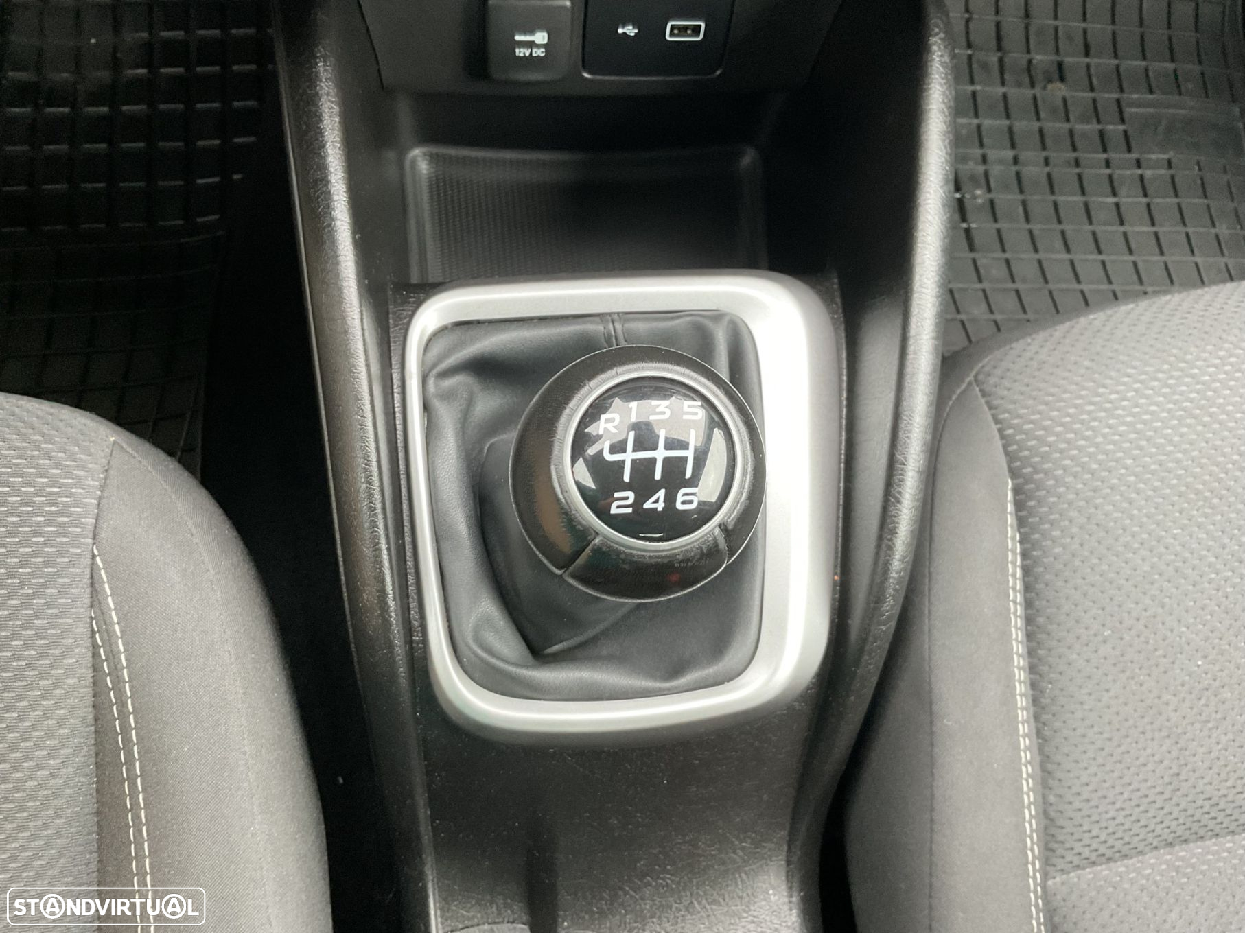 Fiat Tipo Sedan 1.6 M-Jet Easy - 26