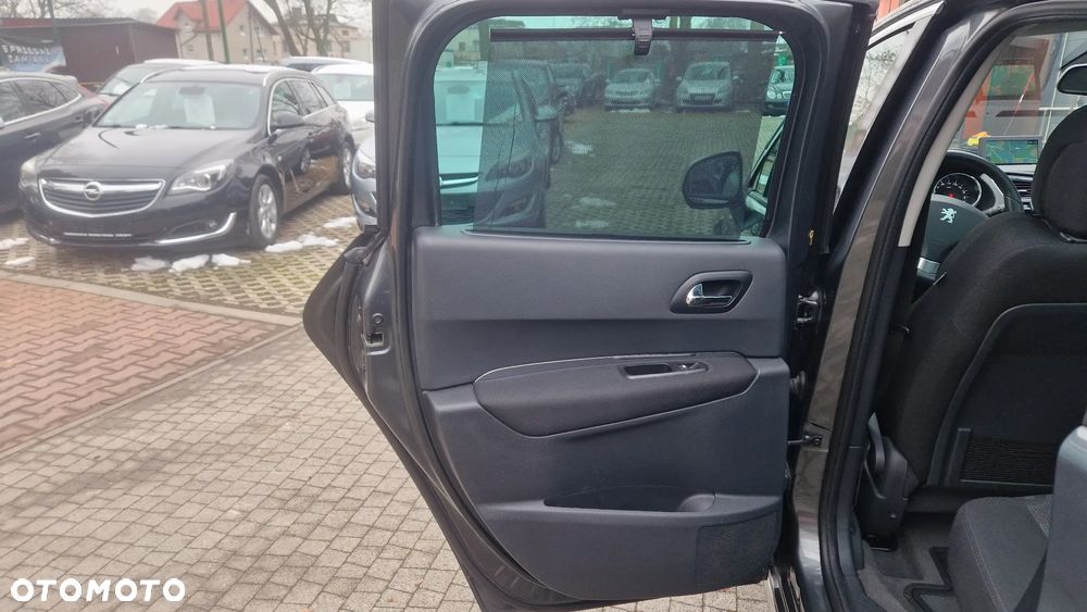 Peugeot 3008 HDi FAP 150 Premium - 27