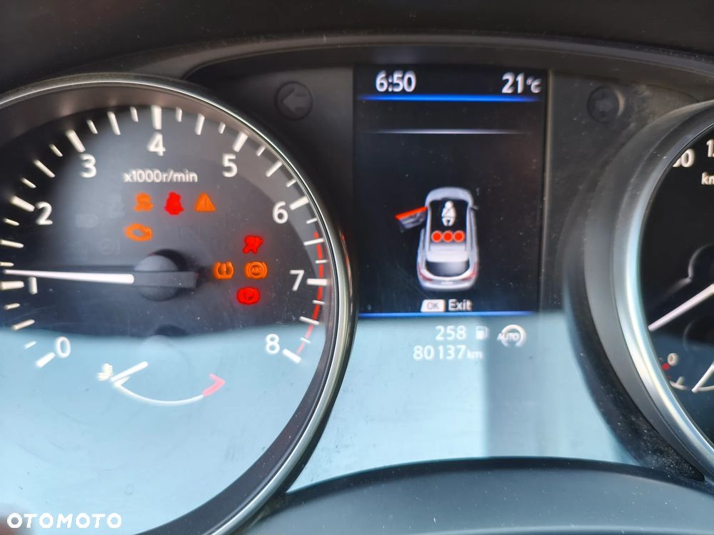 Nissan Qashqai 1.3 DIG-T N-Connecta EU6d - 16