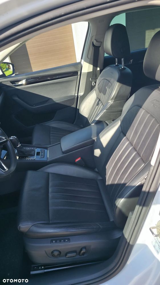 Skoda Superb 2.0 TDI L&K DSG - 5
