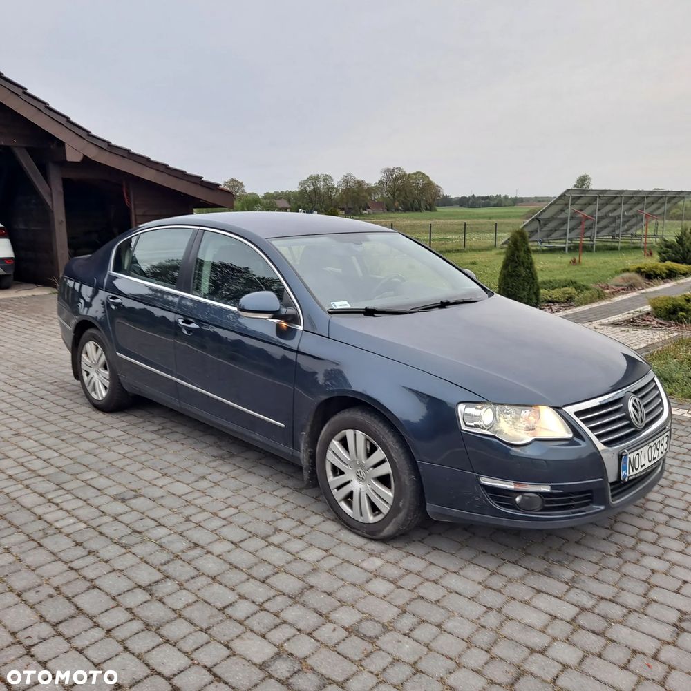 Volkswagen Passat 2.0 TDI Highline - 2