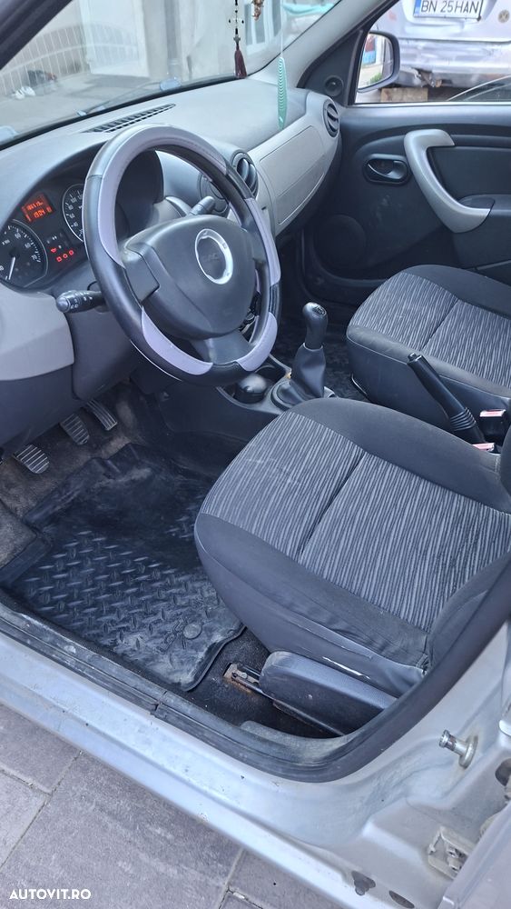 Dacia Logan 1.6 MPI Preference - 8