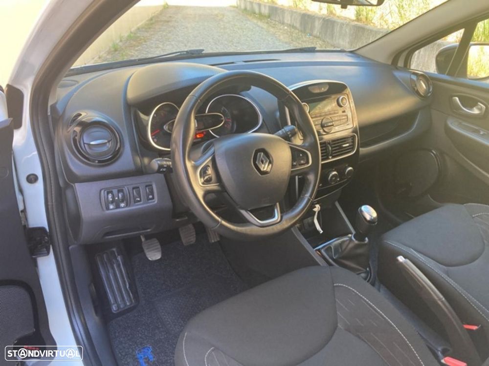 Renault Clio Energy dCi 90 Start & Stop LIMITED 2018 - 10