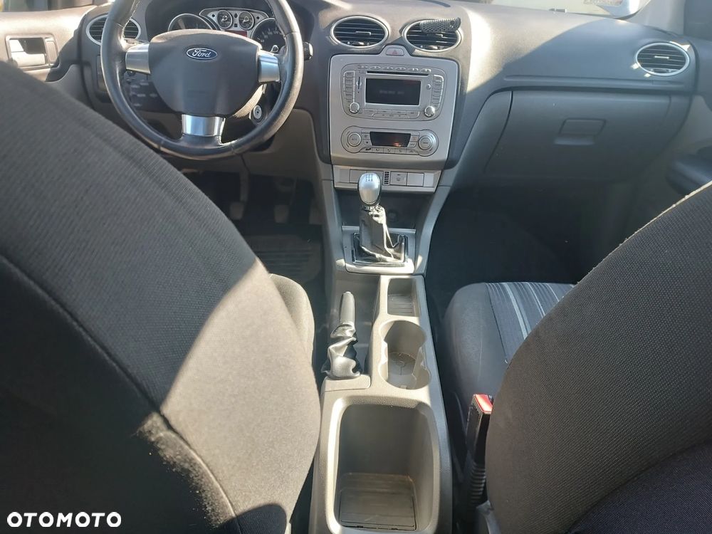 Ford Focus - 11