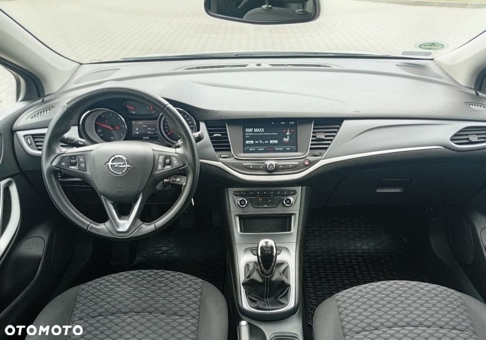 Opel Astra - 22