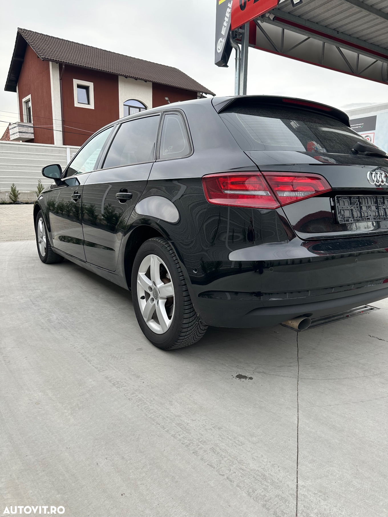 Audi A3 30 TDI Sportback S tronic design - 4