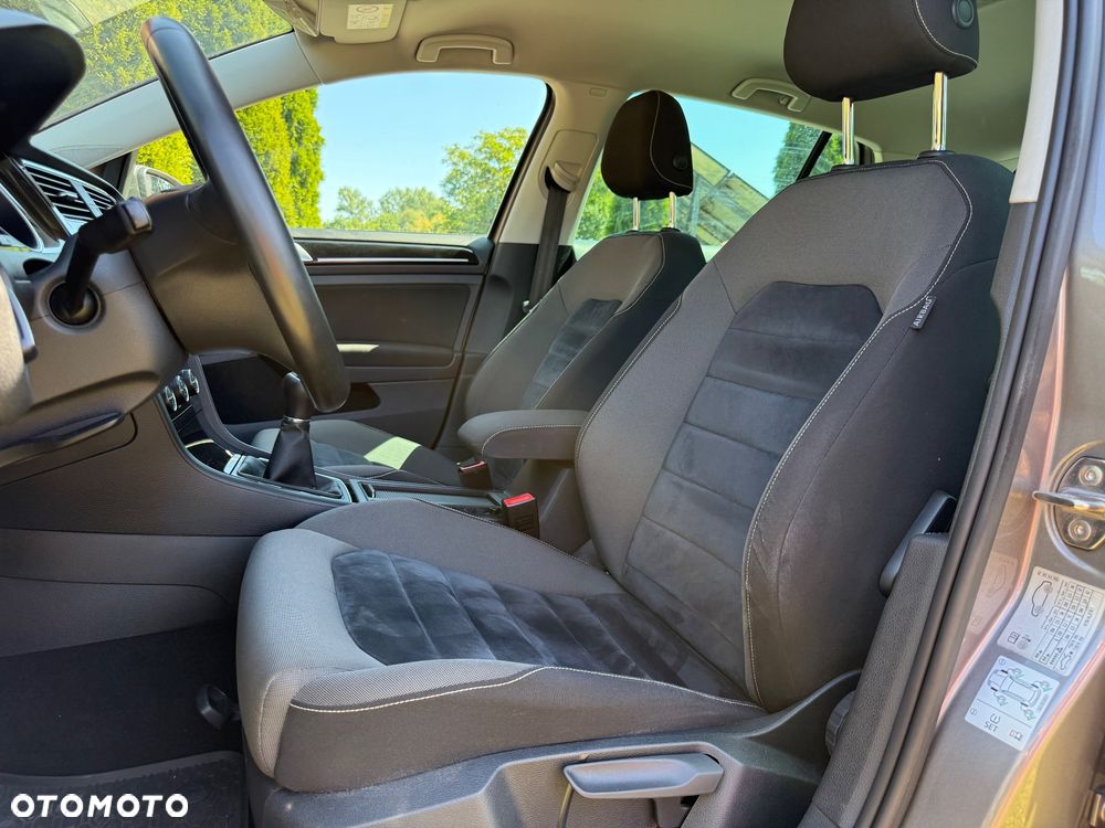 Volkswagen Golf 1.4 TSI BMT Highline - 21